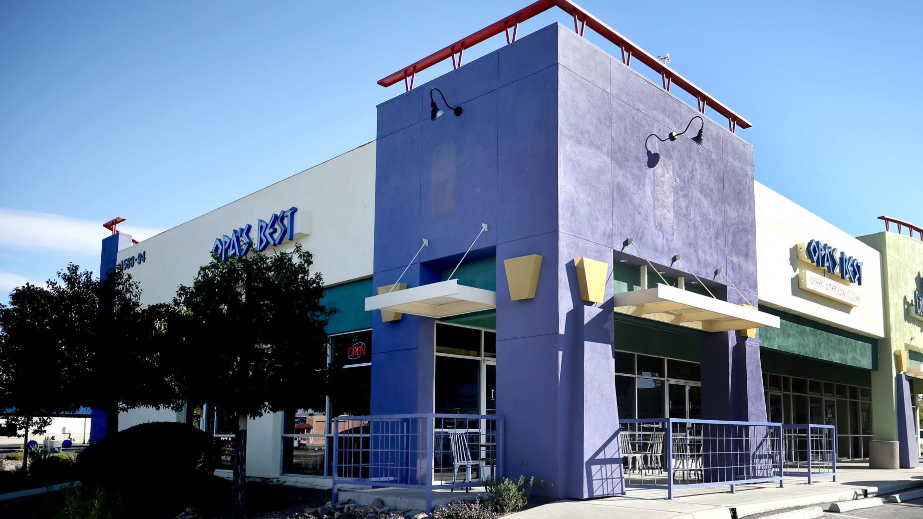Tucson's new Greek restaurant fills space known for burger magic